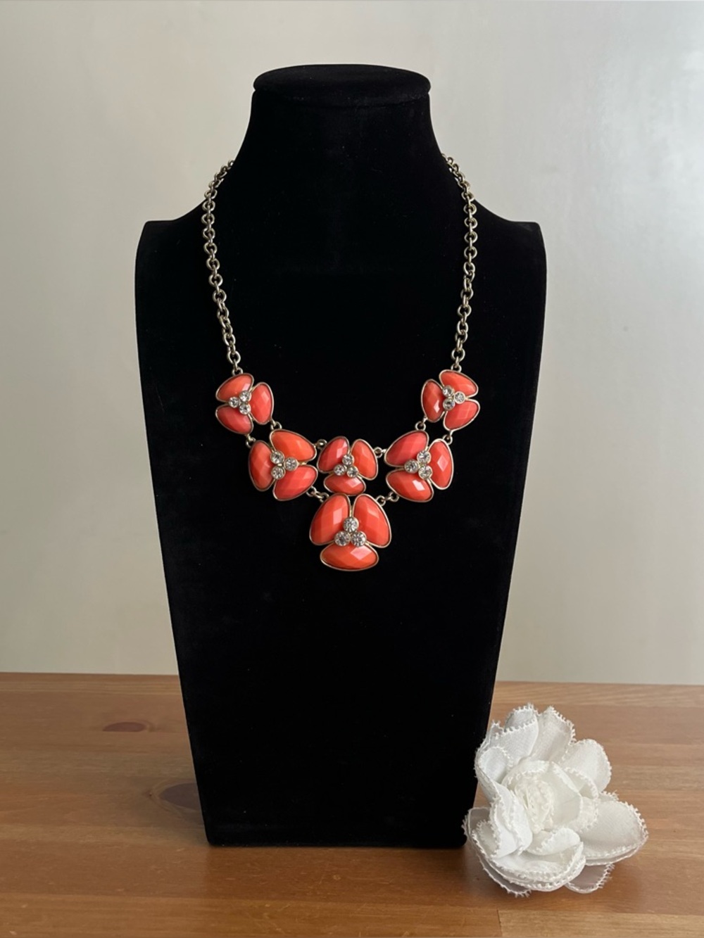 Dana Buchman statement necklace  peach floral faceted acrylic rhinestone centers